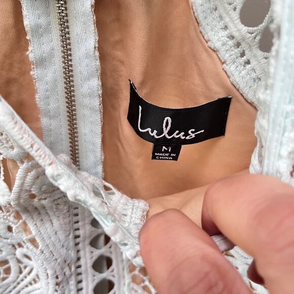 Lulu’s Dream Life Light Blue‎ Lace Bodycon Dress- Size Medium - Picture 4 of 6